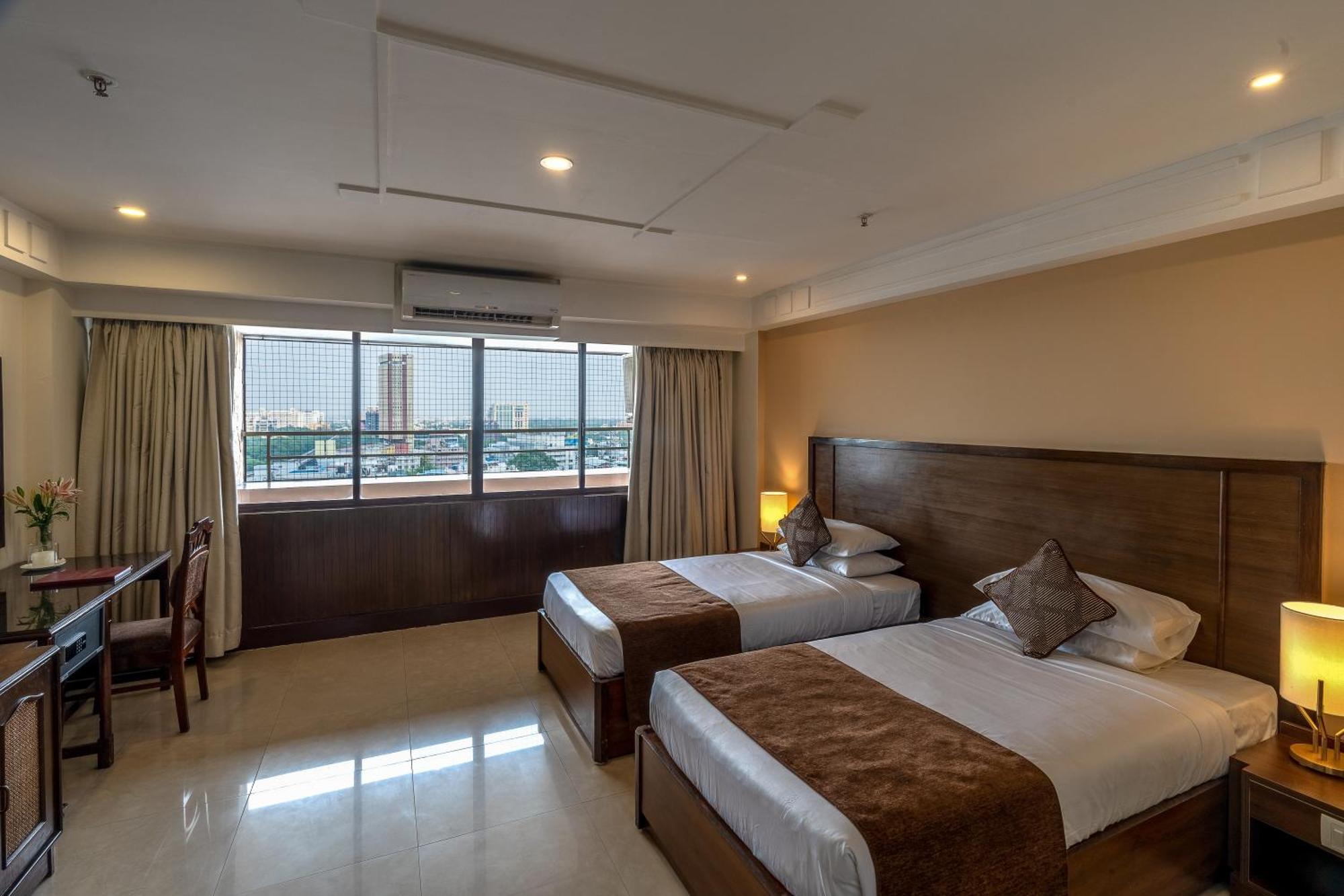 Hotel Ivory Tower Bangalore Esterno foto